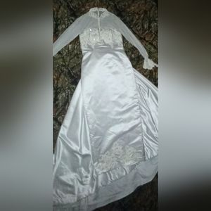 Designer Mon Cheri, Women's Long-Sleeve White Wedding Dress, Size 12